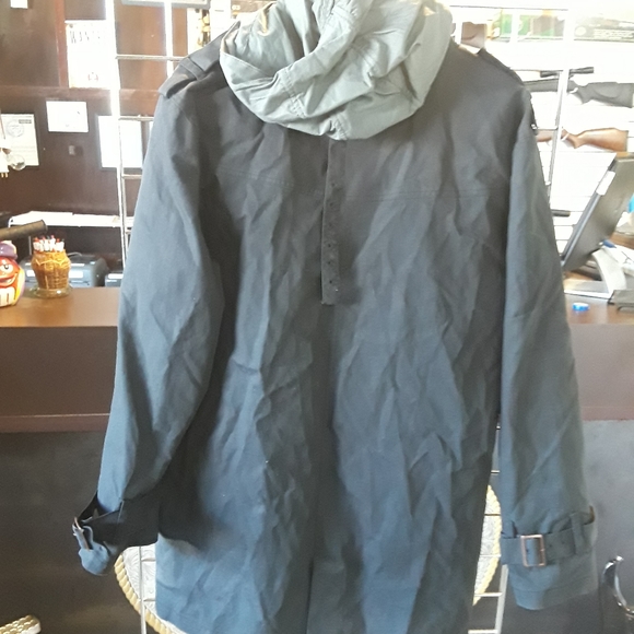 Jacket - Picture 3 of 5